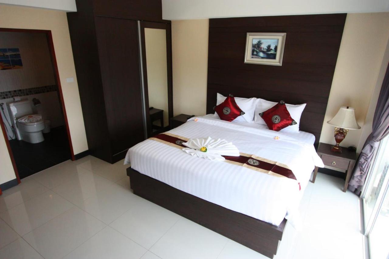 Valhalla Pattaya Hotel Pantai Jomtien Bagian luar foto