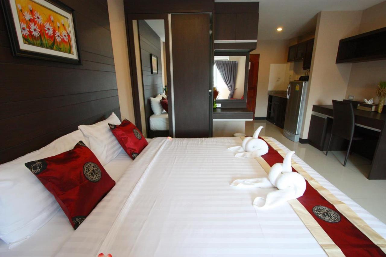 Valhalla Pattaya Hotel Pantai Jomtien Bagian luar foto